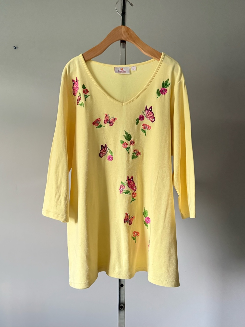 Quacker Factory Yellow Butterfly V-Neck Top 1X